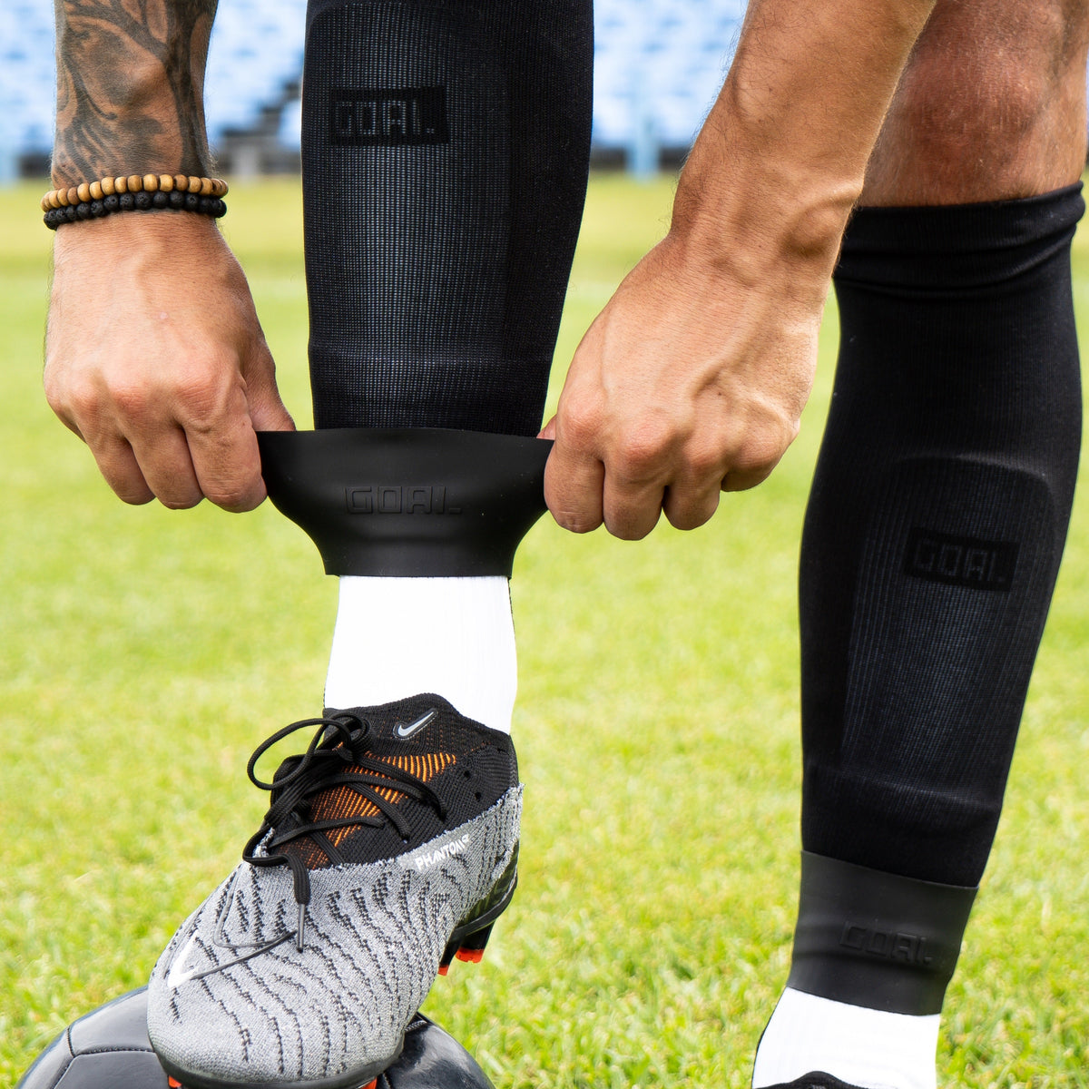 GRIP SOCKS + MANGA PANTORRILLAS + PRO TAPES